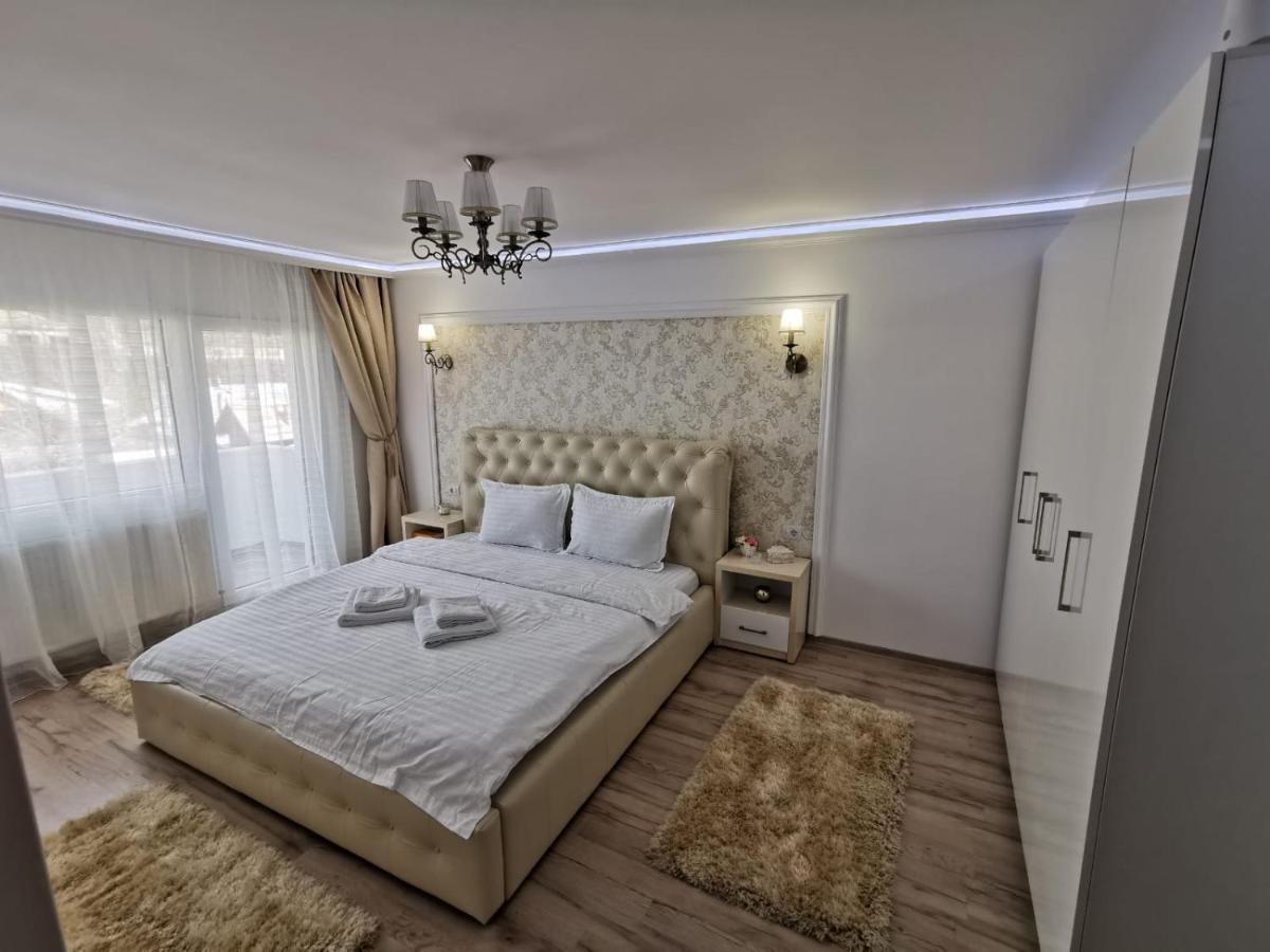 Apartament Gold Luxury Daire Tîrgu Ocna Dış mekan fotoğraf