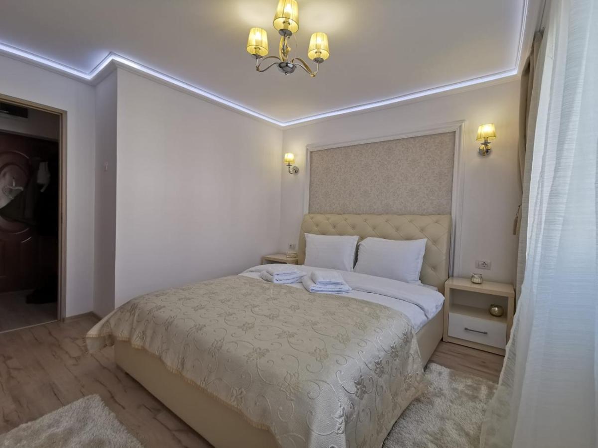 Apartament Gold Luxury Daire Tîrgu Ocna Dış mekan fotoğraf