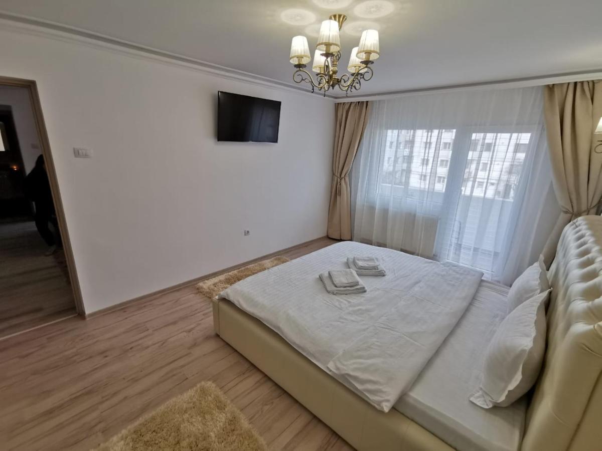 Apartament Gold Luxury Daire Tîrgu Ocna Dış mekan fotoğraf